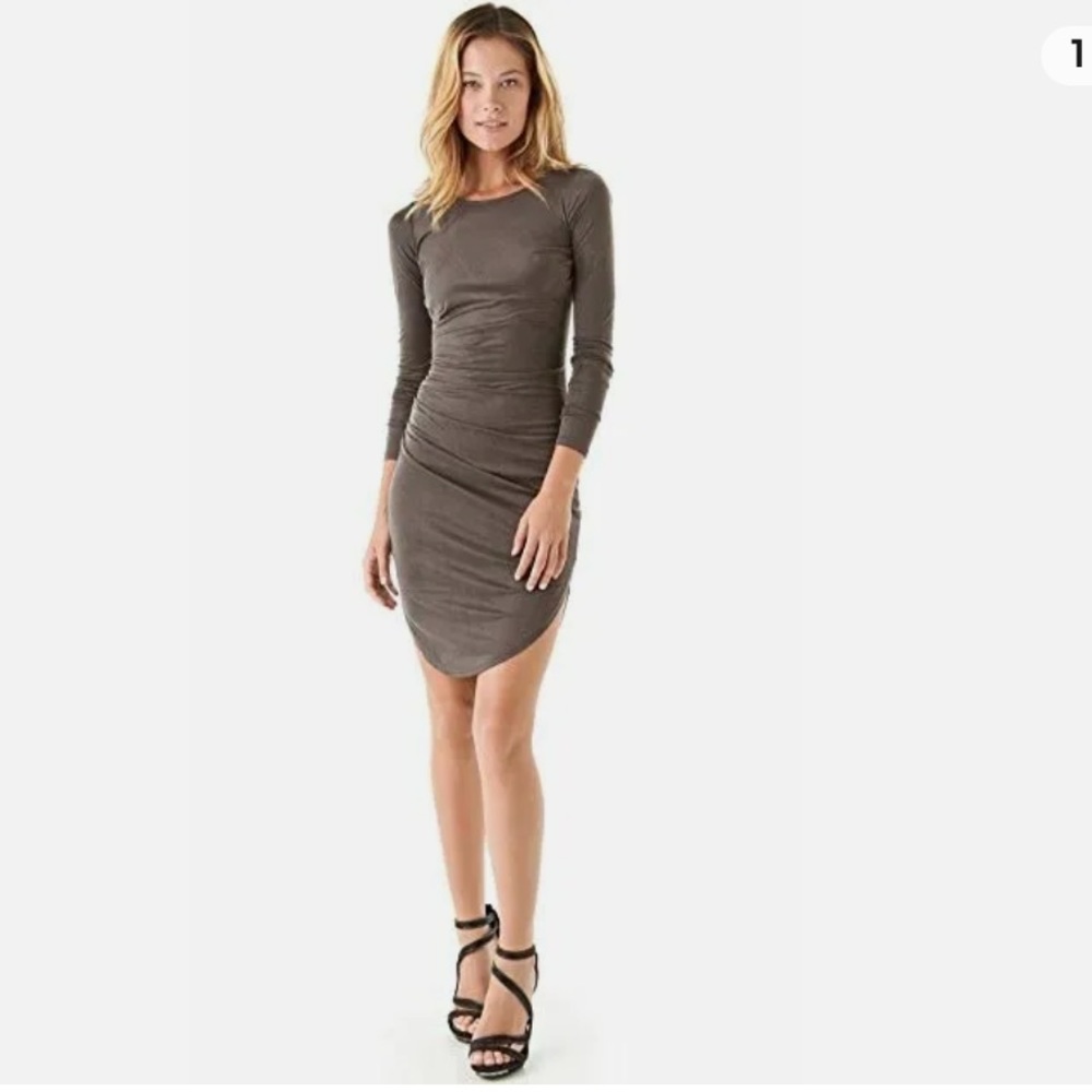 Halston Heritage Dark Ash Fishtail Hem ruched long sleeve dress!